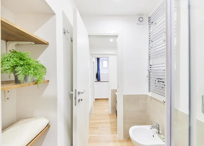 Iflat Lovely Modern Apartment